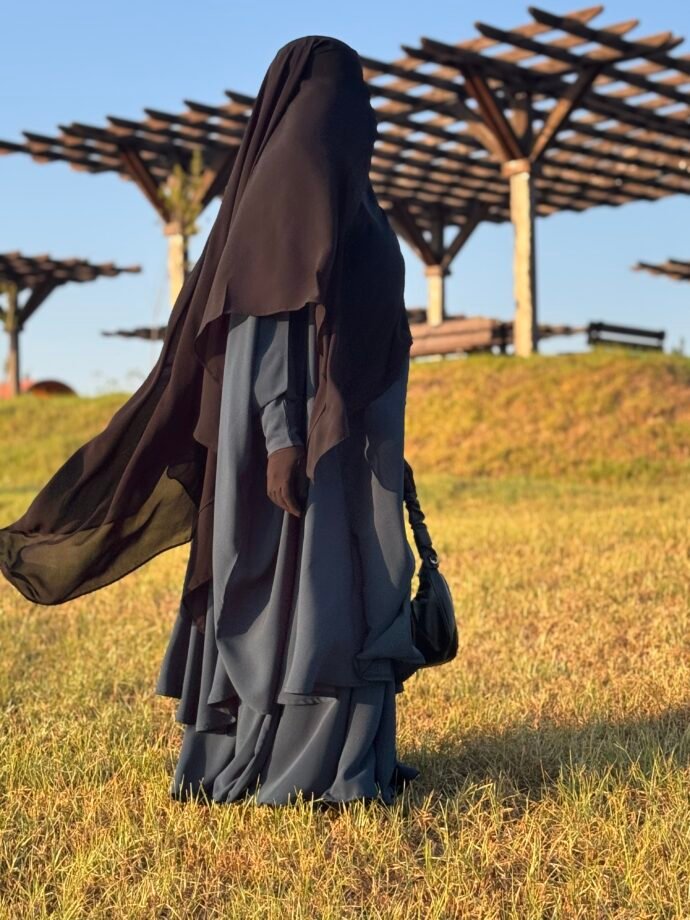 ⁦جلباب الفراشة الملكي⁩ - الصورة ⁦4⁩