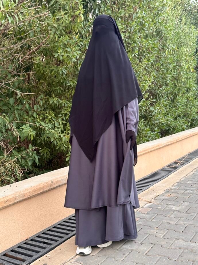 ⁦جلباب الفراشة الملكي⁩ - الصورة ⁦2⁩