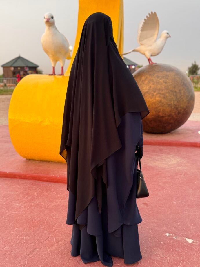 ⁦جلباب الفراشة الملكي⁩ - الصورة ⁦3⁩